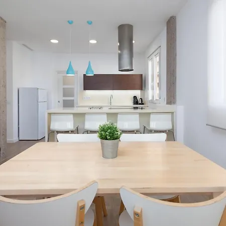 Appartement Apartup Opera Valencia