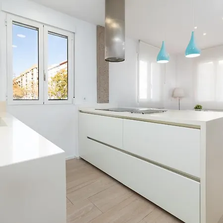 Apartup Opera * Valencia