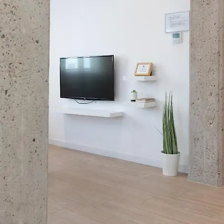 Apartment Apartup Opera *